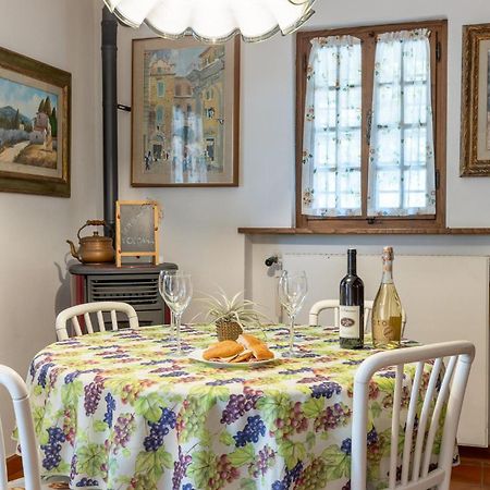 Beautiful Home In Uzzano Pt With Kitchen 外观 照片