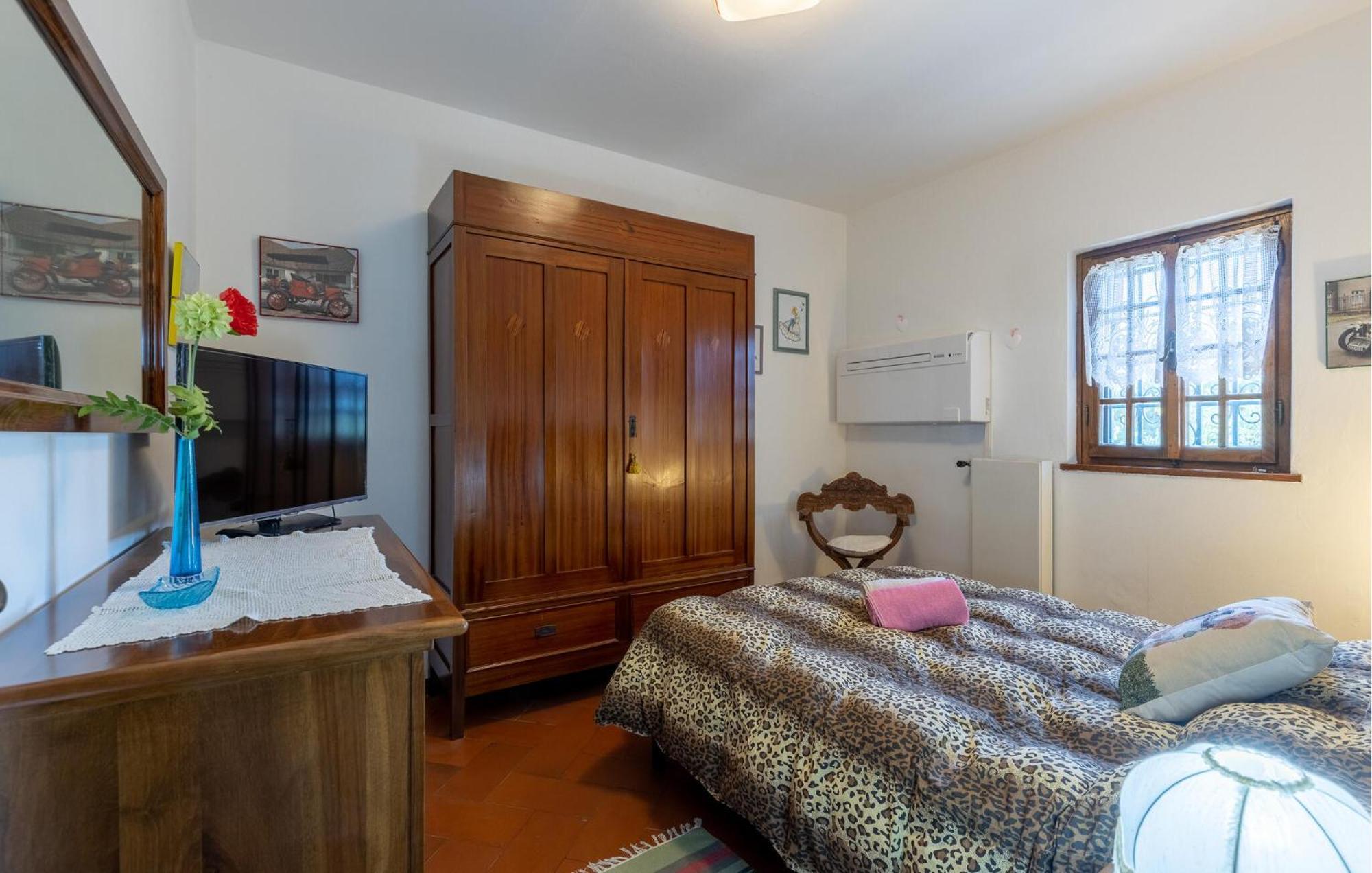 Beautiful Home In Uzzano Pt With Kitchen 外观 照片