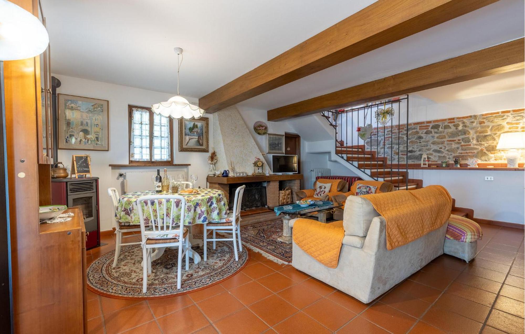 Beautiful Home In Uzzano Pt With Kitchen 外观 照片