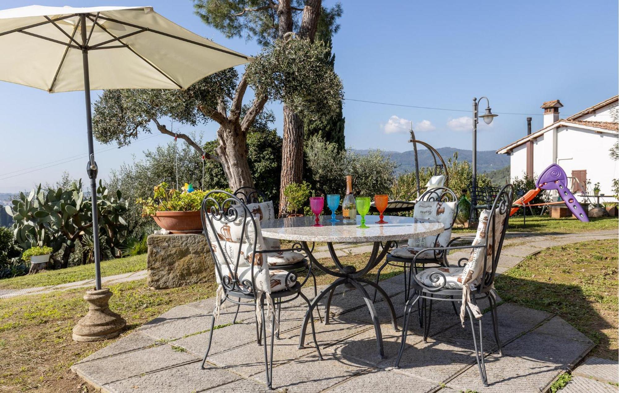 Beautiful Home In Uzzano Pt With Kitchen 外观 照片
